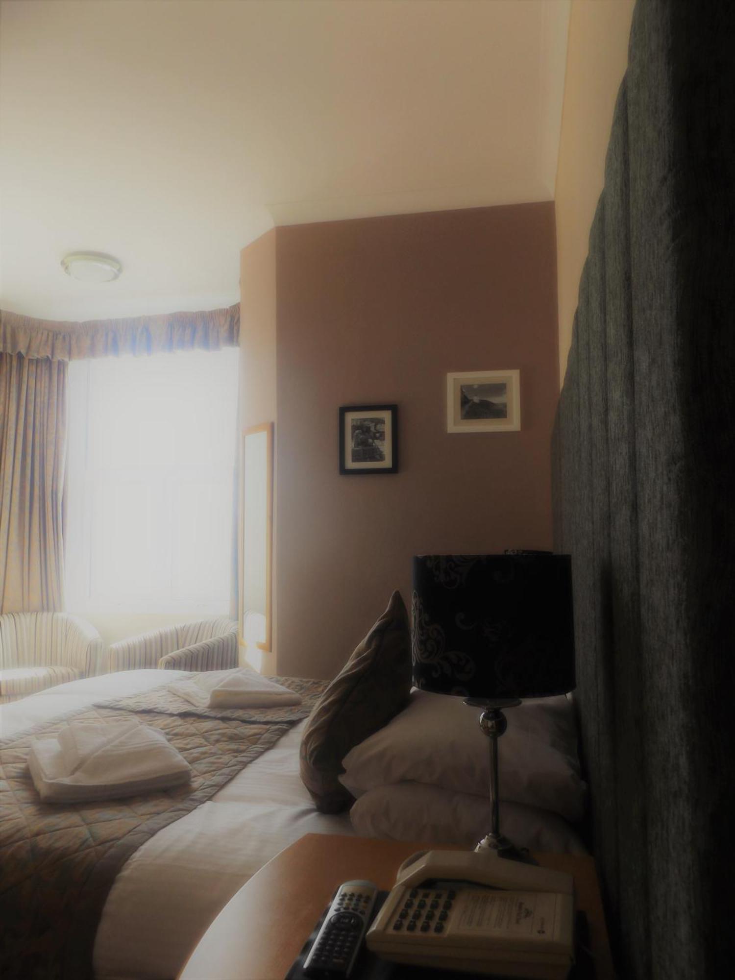 Membly Hall Hotel Falmouth Chambre photo
